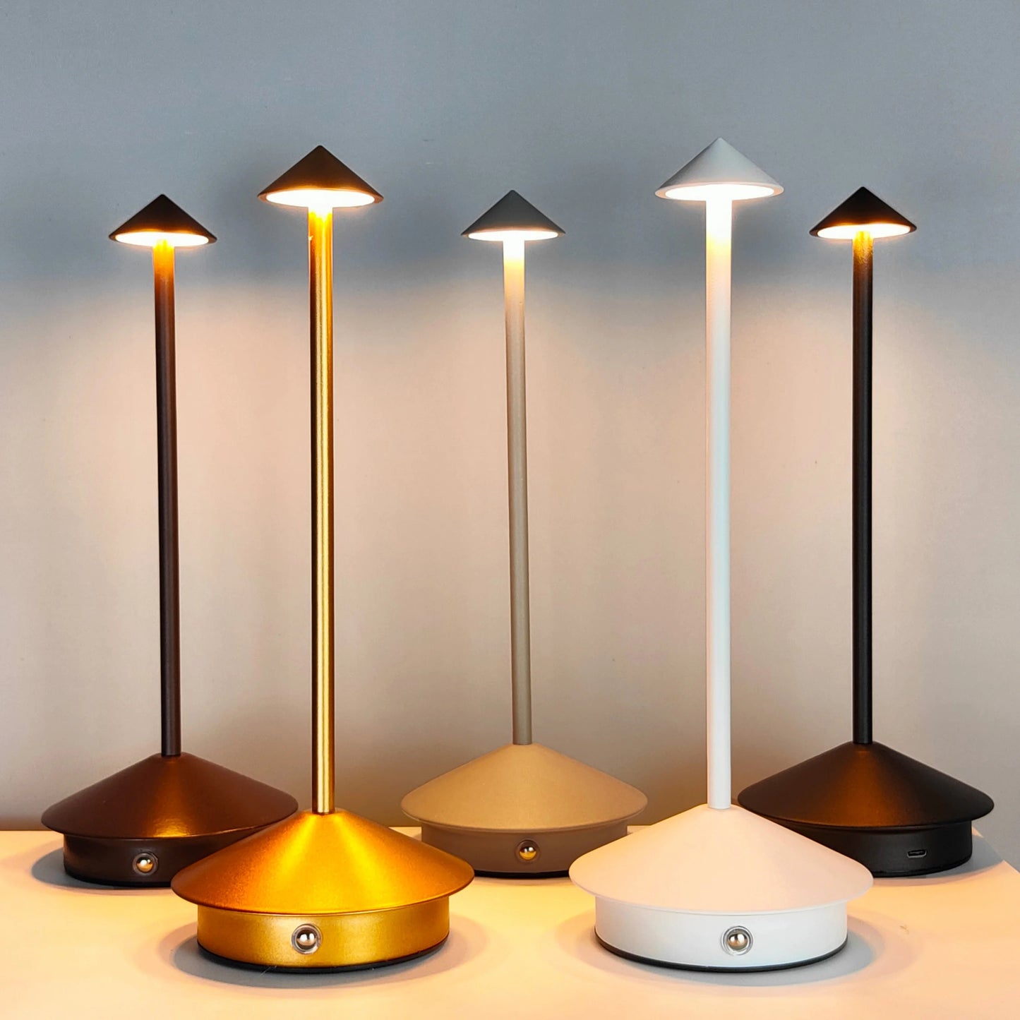 Lampe de table | POINTE